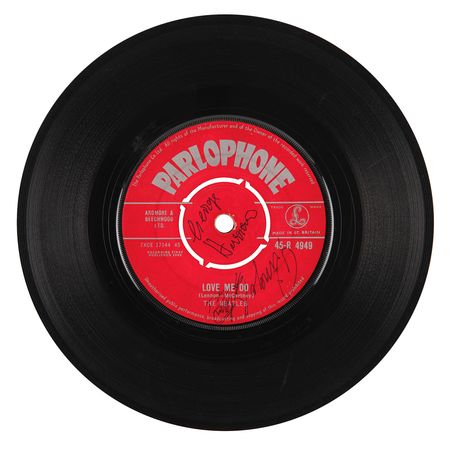 Lot #570 Beatles Signed 'Love Me Do / P.S. I Love You' 45 RPM Single Record - Parlophone UK First Pressing - Signed One Day After Its Release - Image 5