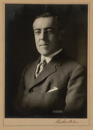 Lot #163 Woodrow Wilson Signed Photograph by Harris & Ewing - Image 1