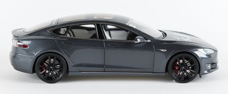 Lot #186 Elon Musk Signed Tesla Model S P100D Scale Model - Image 3