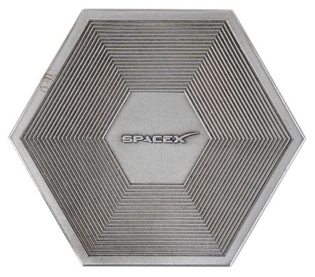 Lot #487 SpaceX Employee Medallion: 2023 Space Achievements - Image 1
