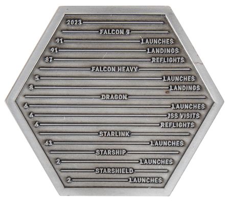 Lot #487 SpaceX Employee Medallion: 2023 Space Achievements - Image 2
