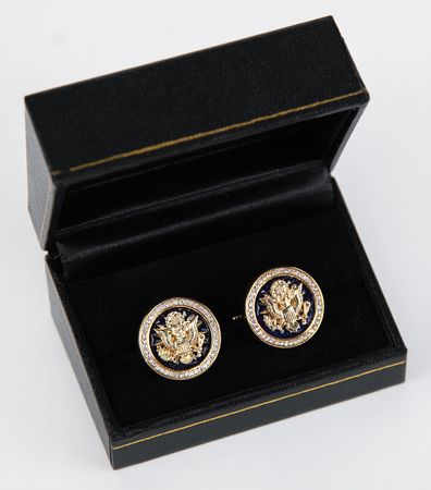 Lot #130 Donald Trump Presidential Gift - Cufflinks - Image 1