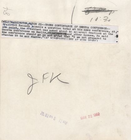 Lot #86 John F. Kennedy Original Wirephoto - 1962 News Conference on Disramament Talks - Image 2