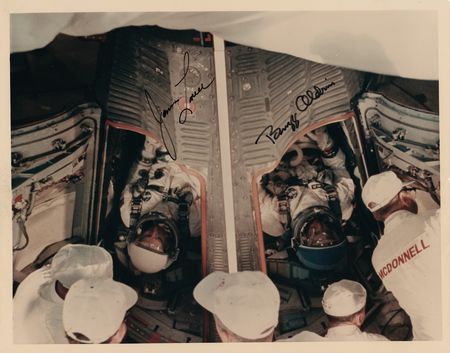 Lot #6044 Gemini 12: Buzz Aldrin and Jim Lovell Signed Photograph - Image 1