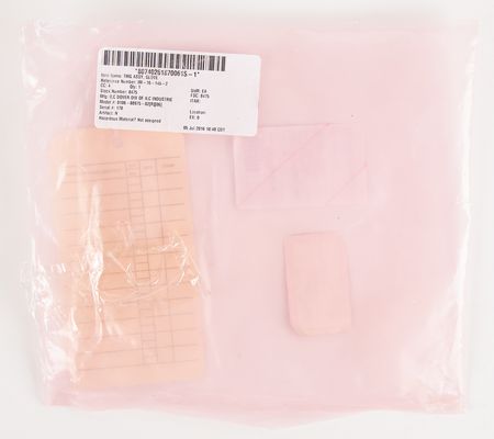 Lot #6438 Space Shuttle 4000 Series EMU Glove TMG (Right) - Image 5