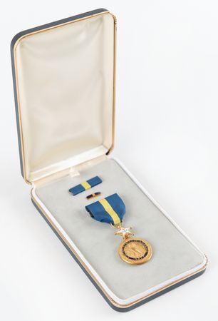 Lot #6224 Navy Distinguished Service Medal - From the Personal Collection of Alan Bean - Image 2