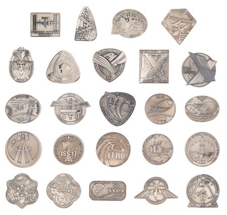 Lot #6457 ISS Robbins Medallion Collection (24) - From the Personal Collection of Alan Bean - Image 2