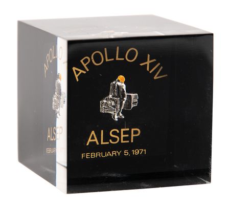 Lot #6276 Apollo 14 Flown ALSEP Emblem in Lucite - From the Personal Collection of Edgar Mitchell - Image 2