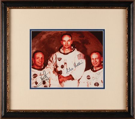 Lot #6118 Apollo 11 Signed Photograph - Uninscribed - Image 5