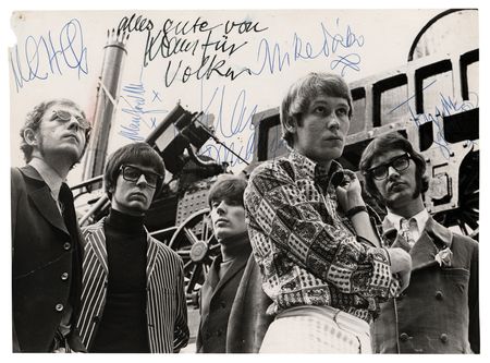 Lot #7234 Manfred Mann Signed Photograph by Dezo