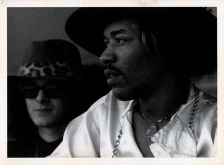 Lot #7120 Jimi Hendrix: Linda McCartney Photograph - Image 1