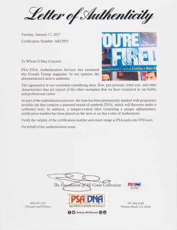 Lot #112 Donald Trump Signed Magazine - Sports Illustrated: 