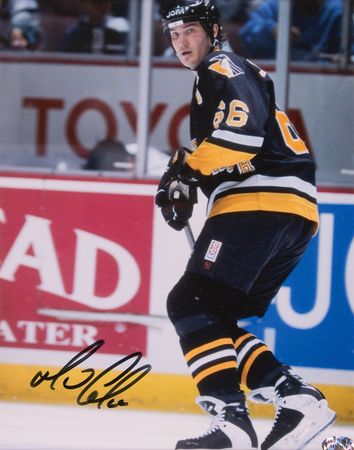 Lot #726 Mario Lemieux Signed Photograph - Image 2