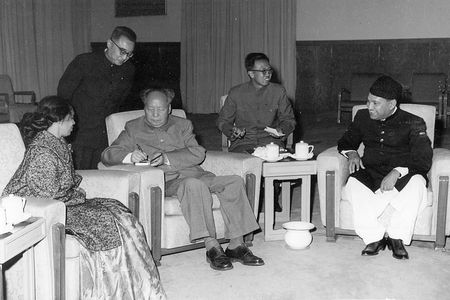 Lot #4023 Mao Zedong Historically Important Signed Book: Quotations from Chairman Mao (The Little Red Book) - Autographed for the Wife of Pakistan's Foreign Minister, with Photo Proof - Image 12