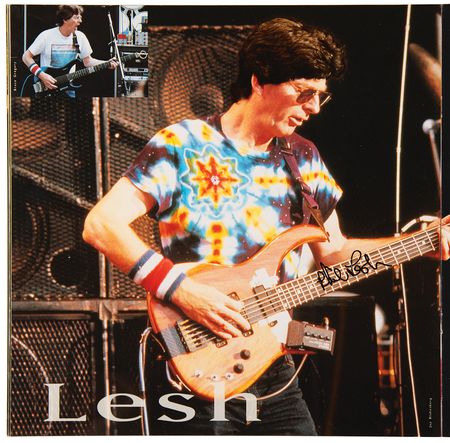 Lot #639 Grateful Dead Signed 1990 Tour Program - Jerry Garcia, Phil Lesh, and Billy Kreutzmann - Image 4