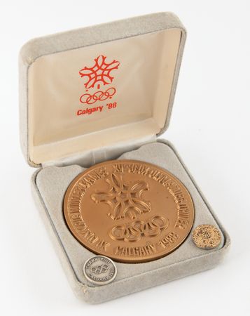 Lot #3374 Calgary 1988 Winter Olympics Volunteer Medal - Image 1