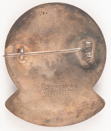 Lot #3227 Oslo 1952 Winter Olympics Badge - Radio - Image 2