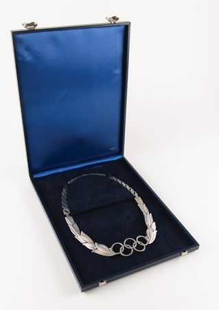 Lot #3194 Olympic Order in Silver - From the Collection of IOC Member Phillip W. Coles - Image 7