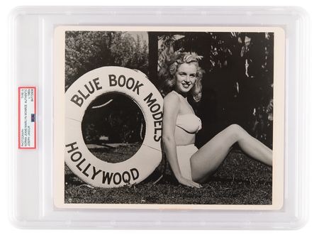 Lot #849 Marilyn Monroe Original 'Type IV' Photograph Signed by Joseph Jasgur - Image 1