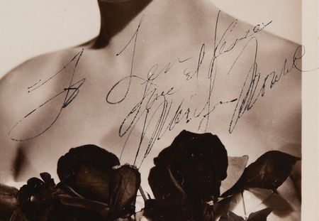 Lot #474 Marilyn Monroe Signed Photograph - Image 2
