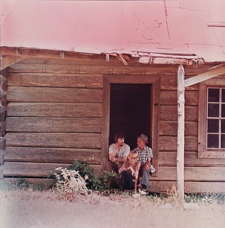 Lot #678 Delaney & Bonnie 'Home' Album Art Outtake Proof Photograph by Barry Feinstein - Image 1
