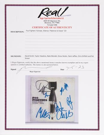 Lot #682 Foo Fighters Signed CD - Echoes, Silence, Patience & Grace - Image 2