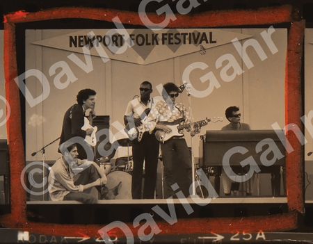 Lot #608 Bob Dylan and the Butterfield Blues Band Soundcheck Contact Sheet Photograph by David Gahr, Newport 1965 - Dylan Goes Electric - Image 5