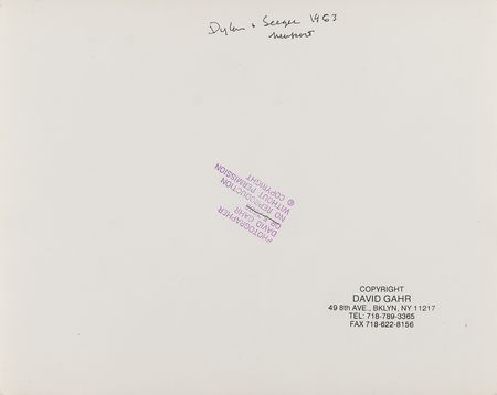 Lot #611 Bob Dylan and Pete Seeger Original Photograph by David Gahr, Newport 1963 - Image 2