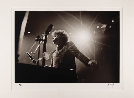 Lot #586 Bob Dylan Oversized Signed Photograph (Ltd. Ed. #IV/IV) - Royal Albert Hall, 1966, by Barry Feinstein, Signed by Dylan - Image 2