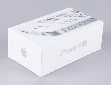 Lot #6133 Apple iPhone 4s (5th Generation, Sealed - 8GB) White Version - Image 4