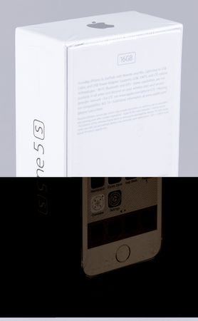 Lot #6135 Apple iPhone 5s (7th Generation, Sealed - 16GB) Space Gray/Black Version - Image 2