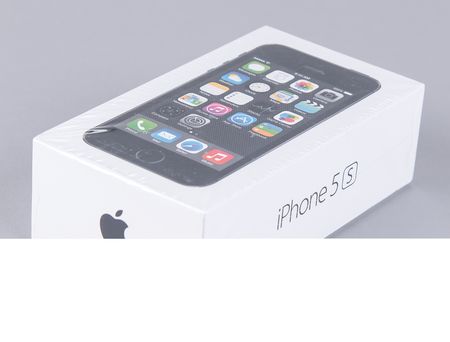 Lot #6135 Apple iPhone 5s (7th Generation, Sealed - 16GB) Space Gray/Black Version - Image 3