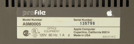 Lot #6054 Apple Lisa 2 Computer Set with Keyboard, Mouse, and ProFile Hard Drive - Image 8