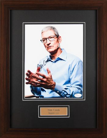 Lot #6255 Tim Cook Signed Photograph - Image 1