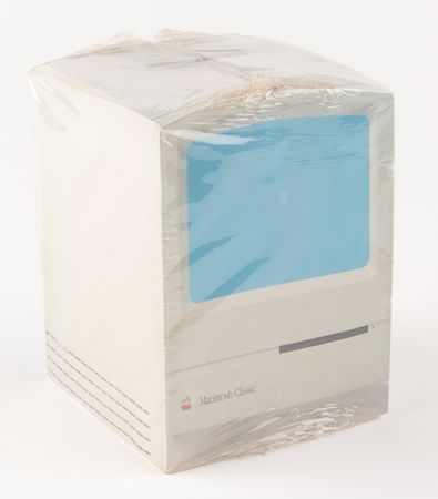 Lot #6210 Apple Macintosh Classic Notepad - Image 1