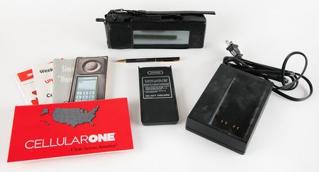 Lot #6289 IBM Simon Personal Communicator - The First True Smartphone - Image 1