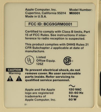 Lot #6063 Apple Macintosh 128K Computer and 'The First One Hundred Days? Dealer Launch Kit - From the Collection of Clement Mok - Image 3