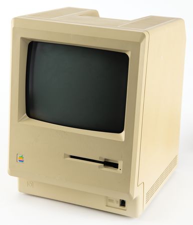Lot #6063 Apple Macintosh 128K Computer and 'The First One Hundred Days? Dealer Launch Kit - From the Collection of Clement Mok - Image 4