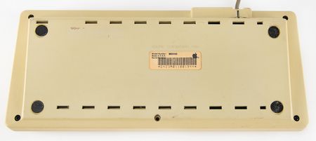 Lot #6063 Apple Macintosh 128K Computer and 'The First One Hundred Days? Dealer Launch Kit - From the Collection of Clement Mok - Image 9