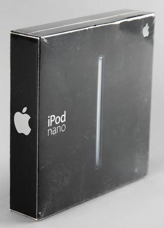 Lot #6146 Apple iPod Nano (First Generation, Sealed - 1GB, Black) - Image 2