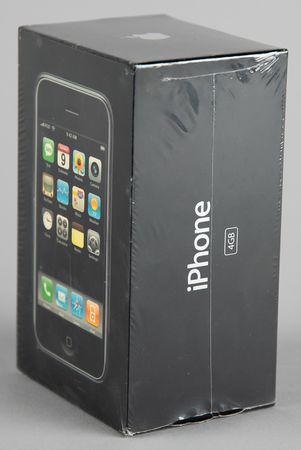 Lot #6128 Apple iPhone - Rare 4GB Model (First Generation, Sealed) - Image 2