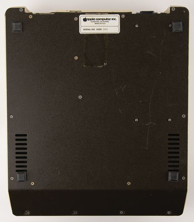 Lot #6033 Apple II Computer with Early Rev. 0 Board (Serial No. A2S1-0905) - Image 4