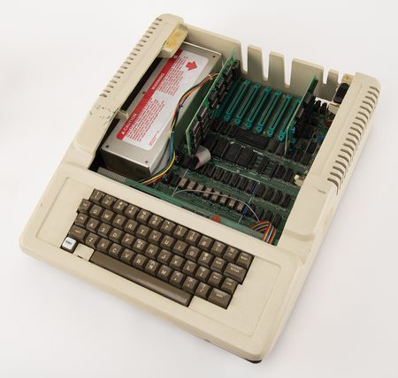 Lot #6033 Apple II Computer with Early Rev. 0 Board (Serial No. A2S1-0905) - Image 6