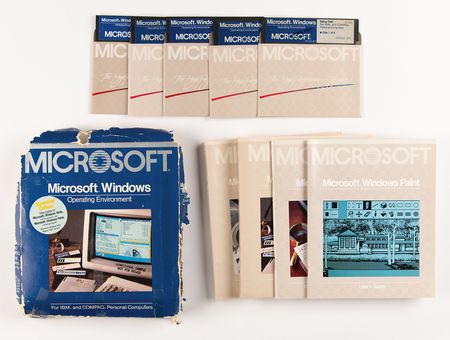Lot #6282 IBM DOS 1.0 and Microsoft Windows 1.0 Software - Image 2