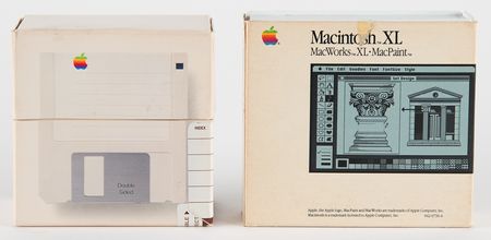Lot #6048 Apple Lisa Pre-Release Beta Manuals, Developer's Documentation, and Software - Image 2