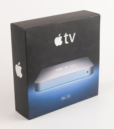 Lot #6122 Apple's Modern History - Collection of 35+ Devices with the Original iPhone, iPod, iPad, and Apple TV - Image 14