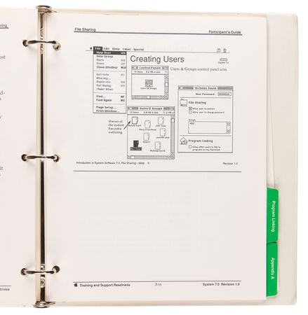 Lot #6164 Apple 150 Macintosh System Software v 7.0 Product Training Participant's Guide - Image 4