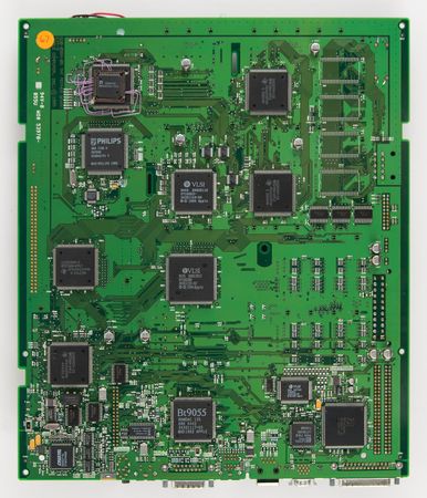 Lot #6090 Apple Power Macintosh 7500 Early EVT Prototype Computer - Image 3