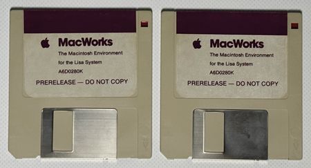 Lot #6053 Apple Lisa 1 Twiggy Software Collection, including Pre-Release Software 5.25? and 3.5? Floppy Disks - Image 8