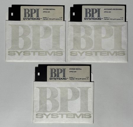 Lot #6053 Apple Lisa 1 Twiggy Software Collection, including Pre-Release Software 5.25? and 3.5? Floppy Disks - Image 9